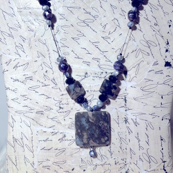 Handmade beaded gemstone, pearl and glass necklace in blues - Picture 2 of 6
